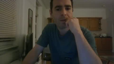 Snapshot of frenchbdmaninlondon chatting on 8, 2, 2025 Horny Paul online show from 8, 2, 2025