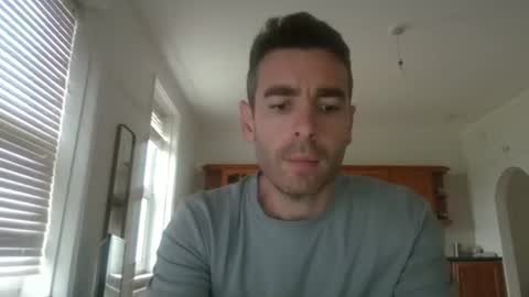 Snapshot of frenchbdmaninlondon chatting on 14, 10, 2025 Horny Paul online show from 14, 10, 2025