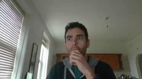 Snapshot of frenchbdmaninlondon chatting on 16, 11, 2025 Horny Paul online show from 16, 11, 2025