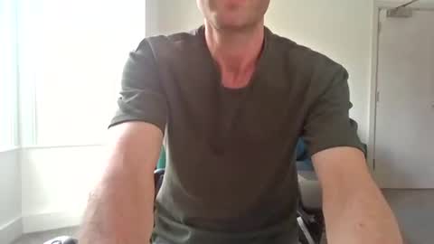 Snapshot of frenchbdmaninlondon chatting on 12, 6, 2026 Horny Paul online show from 12, 6, 2026