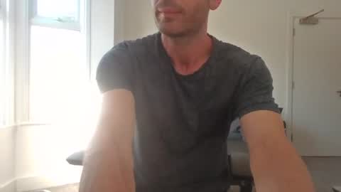 Snapshot of frenchbdmaninlondon chatting on 13, 7, 2026 Horny Paul online show from 13, 7, 2026