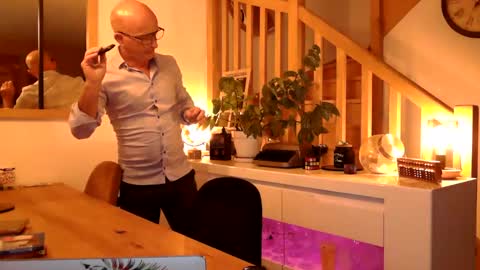 Frenchdaddylove online show from 2, 6, 2026