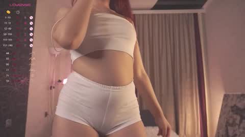 frencheseyes online show from 23, 9, 2025