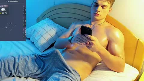 Snapshot of fresh_b1ood chatting on 6, 10, 2025 Alex or Andrzej online show from 6, 10, 2025