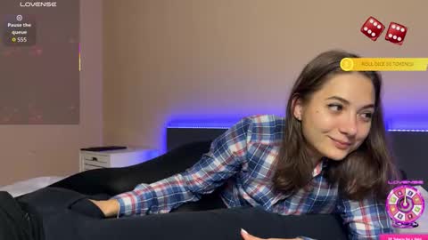 FreyaOliver online show from 15, 10, 2025