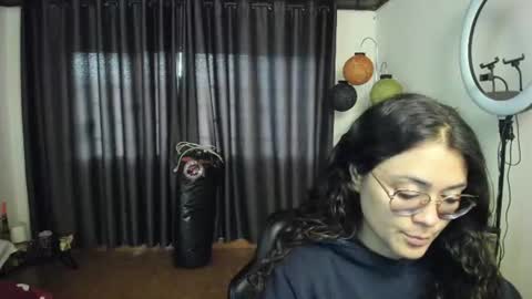 Snapshot of freyarouge chatting on 30, 6, 2026 freyarouge online show from 30, 6, 2026