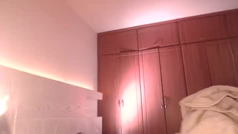 Snapshot of freyjashine_x chatting on 1, 3, 2025 FREYJA LOREN online show from 1, 3, 2025