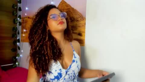 Frezzita online show from 4, 10, 2025