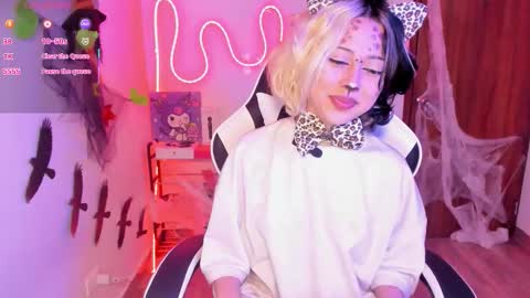 frida_lassi_ online show from 20, 10, 2025