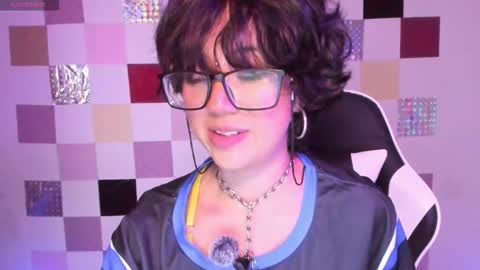 frida_lassi_ online show from 25, 3, 2026