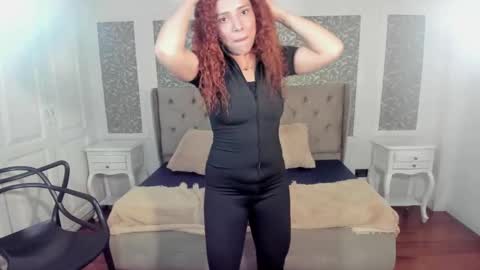 Snapshot of frida_murray chatting on 16, 9, 2025 Frida online show from 16, 9, 2025