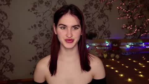 Snapshot of fridacure chatting on 18, 12, 2025 Frida online show from 18, 12, 2025