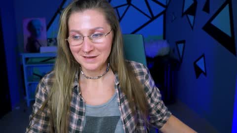 Snapshot of fridatander chatting on 9, 12, 2024 Frida Tander online show from 9, 12, 2024