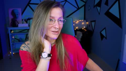 Snapshot of fridatander chatting on 15, 12, 2024 Frida Tander online show from 15, 12, 2024