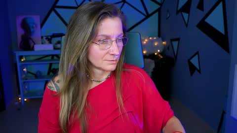 Snapshot of fridatander chatting on 15, 12, 2024 Frida Tander online show from 15, 12, 2024