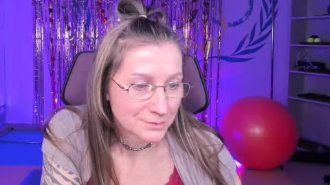 Snapshot of fridatander chatting on 23, 2, 2025 Frida Tander online show from 23, 2, 2025