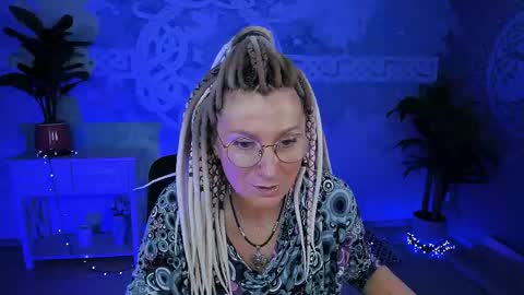 Snapshot of fridatander chatting on 18, 4, 2026 Frida Tander online show from 18, 4, 2026