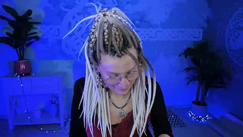 Snapshot of fridatander chatting on 19, 4, 2026 Frida Tander online show from 19, 4, 2026