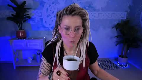 Snapshot of fridatander chatting on 26, 4, 2026 Frida Tander online show from 26, 4, 2026