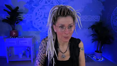 Snapshot of fridatander chatting on 2, 5, 2026 Frida Tander online show from 2, 5, 2026