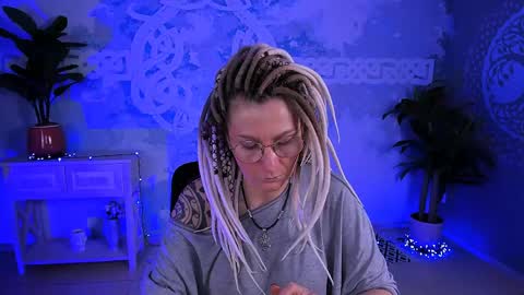 Snapshot of fridatander chatting on 3, 5, 2026 Frida Tander online show from 3, 5, 2026
