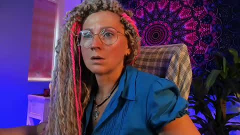 Snapshot of fridatander chatting on 26, 5, 2026 Frida Tander online show from 26, 5, 2026