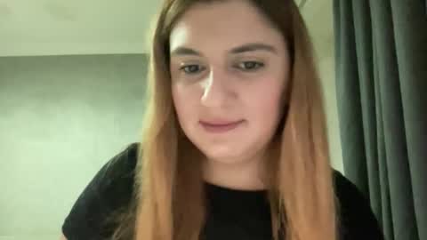 Snapshot of friday_nightt_ chatting on 26, 9, 2025 friday_nightt_ online show from 26, 9, 2025