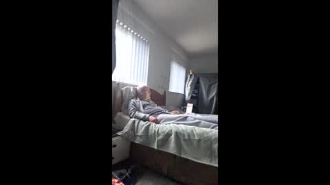 Snapshot of friendlydave528793 chatting on 17, 12, 2025 friendlydave528793 online show from 17, 12, 2025