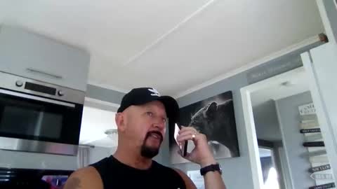 Snapshot of friskyneedsum chatting on 4, 2, 2026 bob online show from 4, 2, 2026