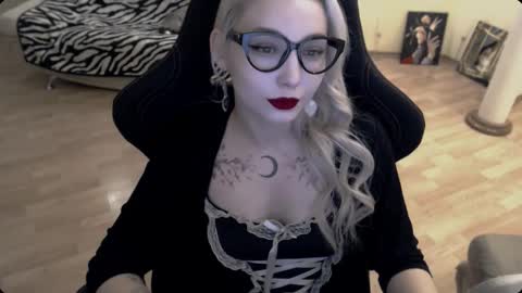 Lilith online show from 19, 11, 2025