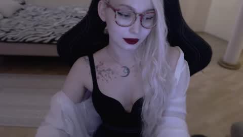 Lilith online show from 8, 7, 2026