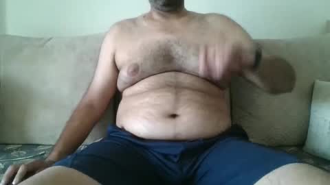 fruti loops  Bull online show from 24, 3, 2026