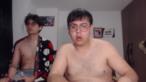 Snapshot of fuck_blow chatting on 20, 11, 2025 uwu online show from 20, 11, 2025