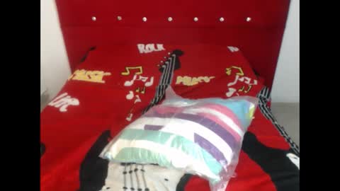 Snapshot of fuck_couple_latin chatting on 10, 10, 2025 fuck_couple_latin online show from 10, 10, 2025