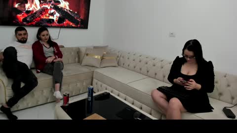 Snapshot of fuckable_one chatting on 19, 12, 2024 Angelique online show from 19, 12, 2024
