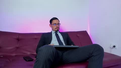 Snapshot of fuckerwate chatting on 24, 9, 2025 SERGIO THE SEX LAWYER online show from 24, 9, 2025