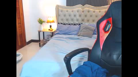 Snapshot of fuckinghot201 chatting on 20, 12, 2025 jason online show from 20, 12, 2025