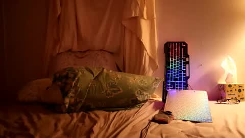 Snapshot of fuckmypussyplz1 chatting on 25, 4, 2026 fuckmypussyplz1 online show from 25, 4, 2026