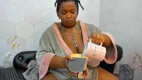 Anna Fuentes  online show from 19, 9, 2025