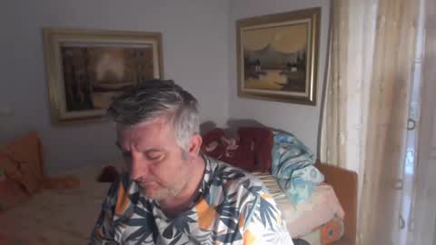 Snapshot of fukingcrazy chatting on 18, 12, 2024 fukingcrazy online show from 18, 12, 2024