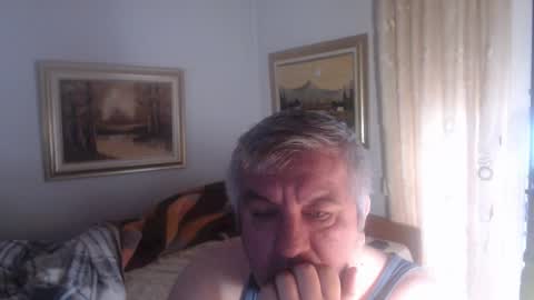 Snapshot of fukingcrazy chatting on 22, 10, 2025 fukingcrazy online show from 22, 10, 2025