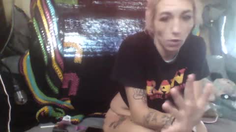 Deeztitties online show from 1, 10, 2025