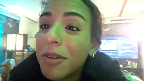 Snapshot of fulluforever chatting on 18, 6, 2026 Astrid online show from 18, 6, 2026