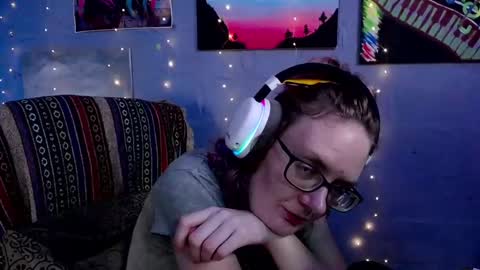 Snapshot of funafterdark13 chatting on 31, 12, 2024 Princess Nellie Captain Simon online show from 31, 12, 2024