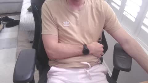 Snapshot of funkybits chatting on 28, 2, 2026 funkybits online show from 28, 2, 2026