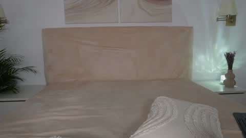 Snapshot of funny_to_see_you_here chatting on 5, 12, 2024 Katy Noel -  online show from 5, 12, 2024