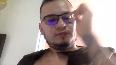 Snapshot of funnyboys18 chatting on 14, 2, 2025 Zanty online show from 14, 2, 2025