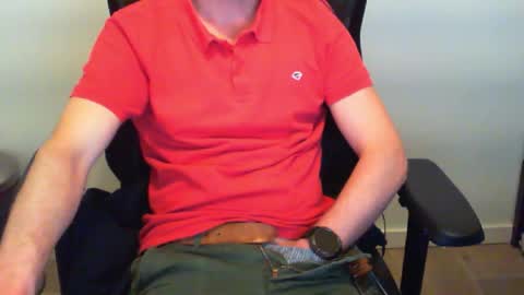YWhiteNiceMan online show from 13, 5, 2026
