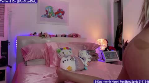 Snapshot of funsizedgal chatting on 7, 2, 2025 Alice D online show from 7, 2, 2025