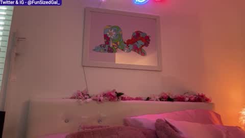 Snapshot of funsizedgal chatting on 6, 3, 2025 Alice D online show from 6, 3, 2025